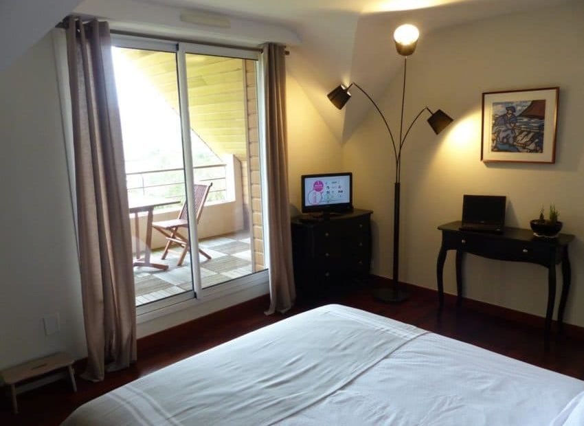 chambre d hotes oceane avec vue sur mer et balcon dans le finistere sud en bretagne
